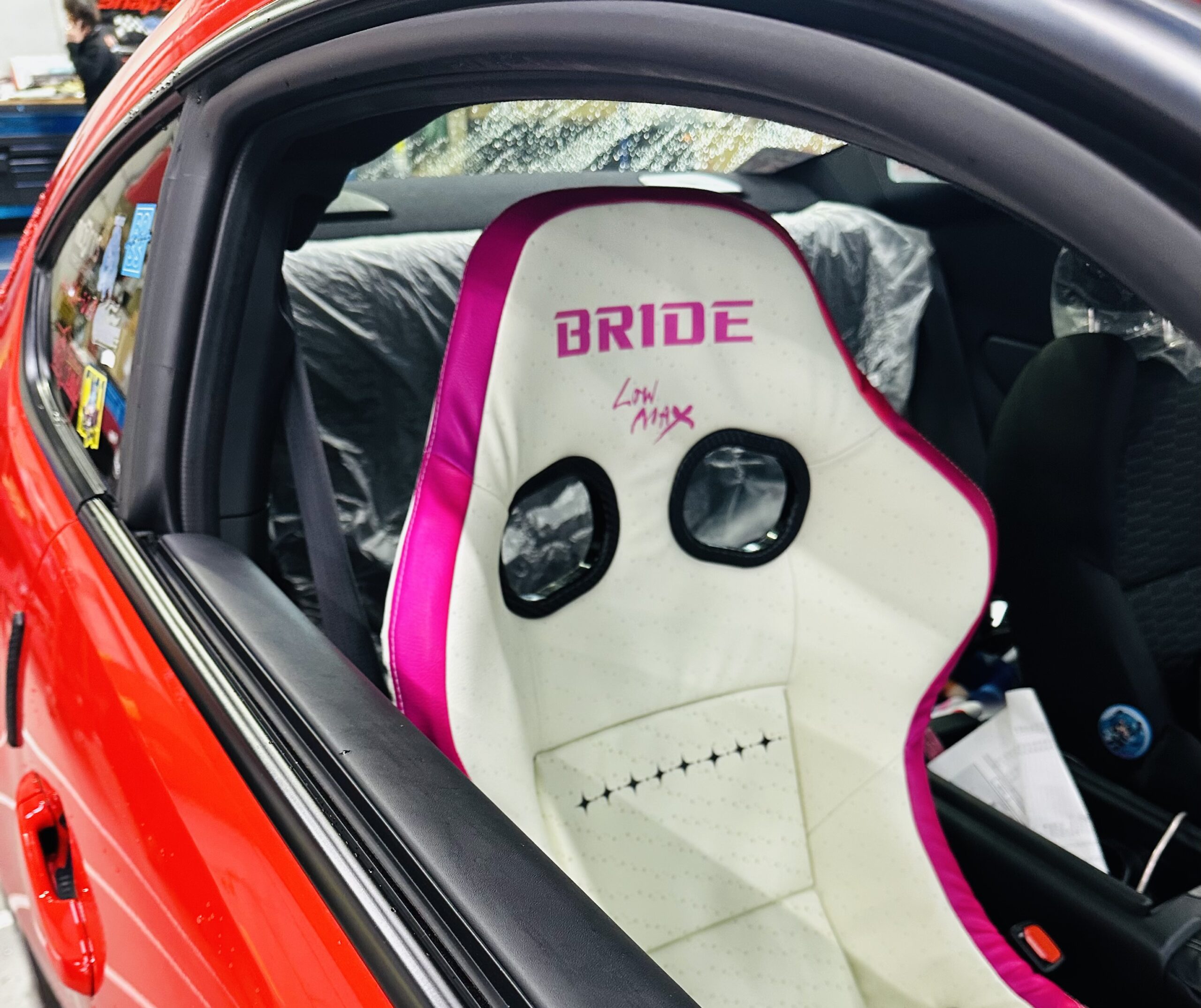 GR86にBRIDEフルバケ取り付け