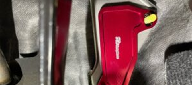 アクセルポジションスペーサー