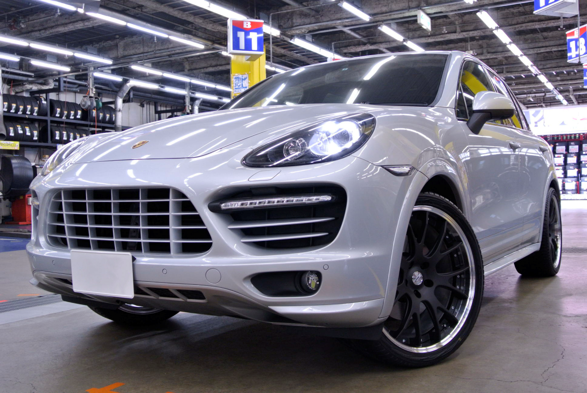 ポルシェ カイエン | A PIT AUTOBACS