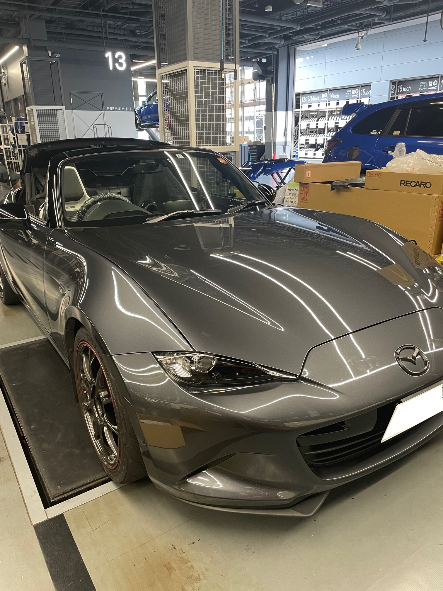 NDロードスターにRECARO | A PIT AUTOBACS