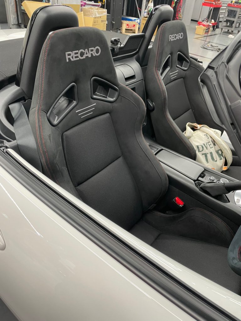 ND5 ロードスターにRECARO　SR-7