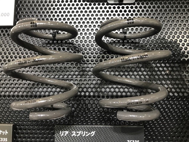 ZC33S スイフトスポーツ APITオリジナルリアスプリング | A PIT AUTOBACS