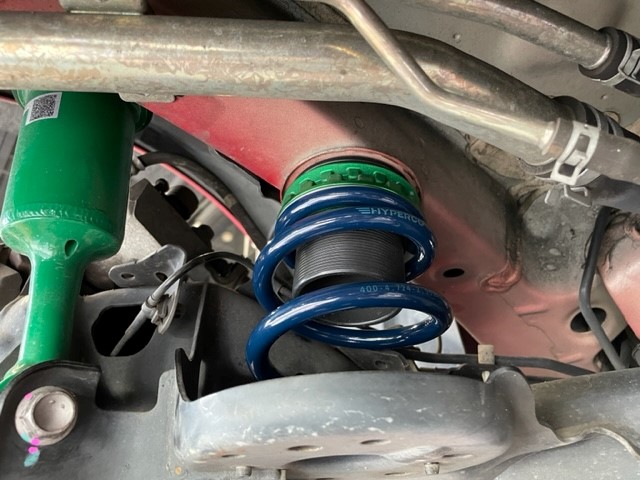 ZC33Sスイフトスポーツ テインにハイパコ | A PIT AUTOBACS