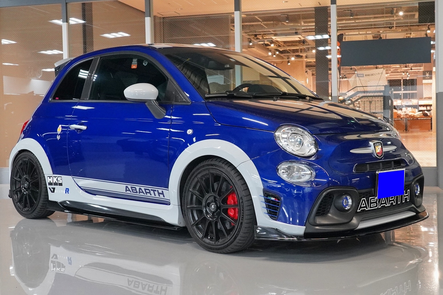 ABARTH695にLa_Buonoエアロ