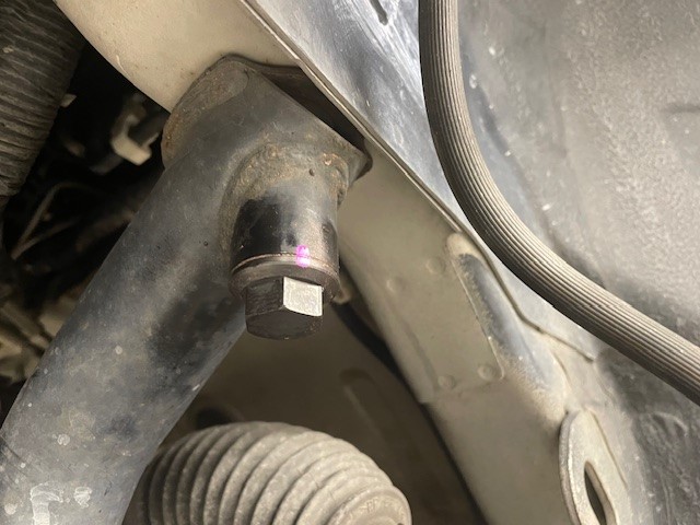 ZC31Sスイフトスポーツ APITフロントメンバーボルト