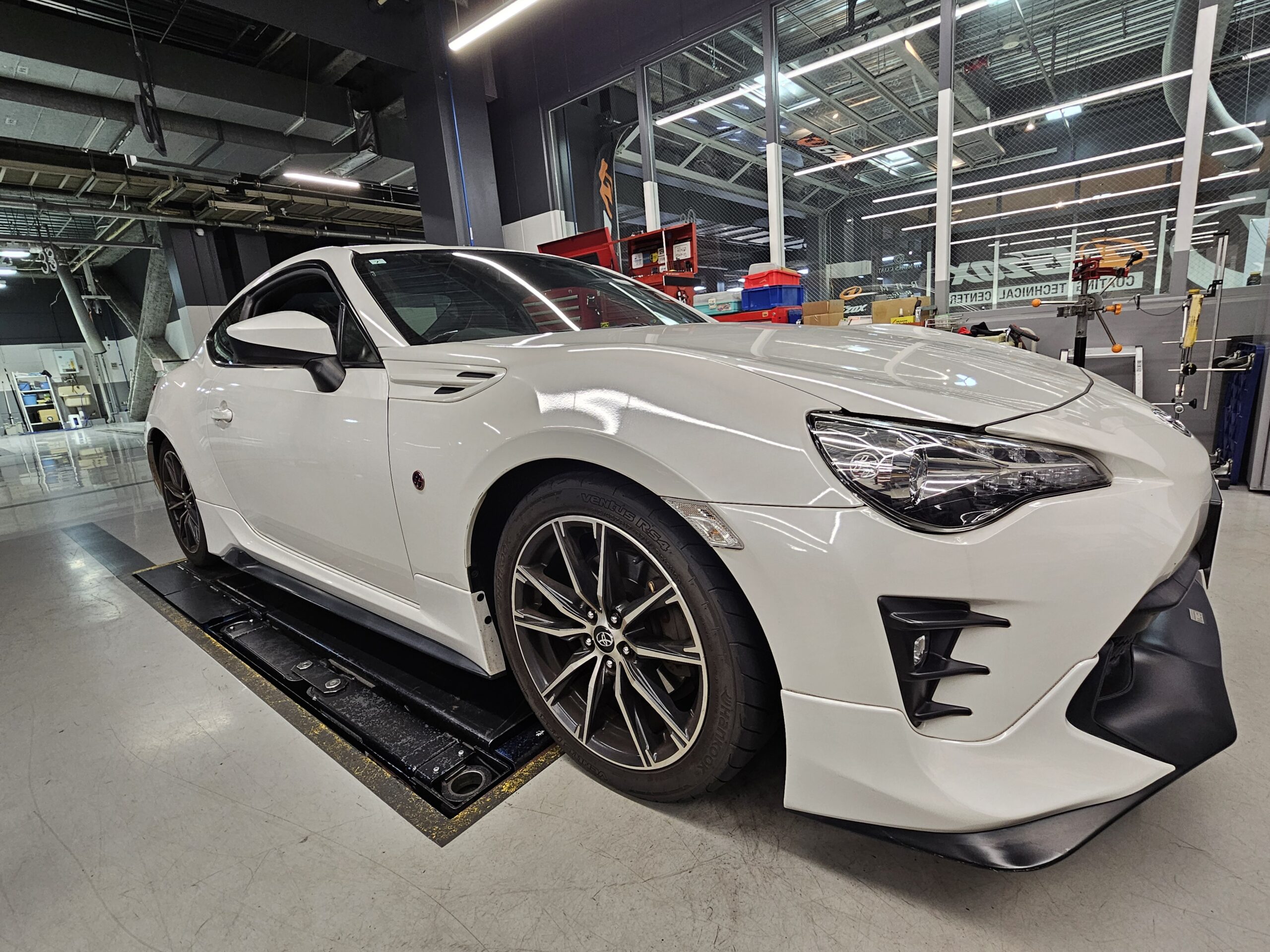 TOYOTA 86 × ST XTA | A PIT AUTOBACS