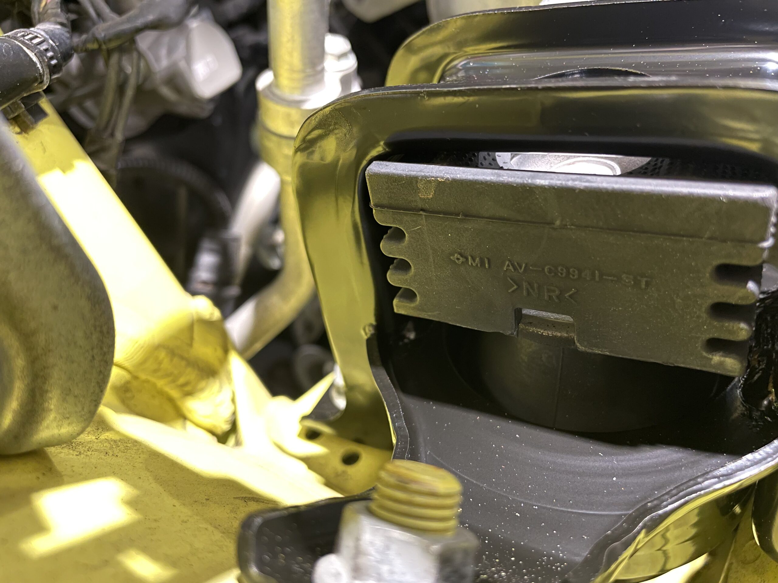 ZC33Sスイフトスポーツ エンジンマウント右