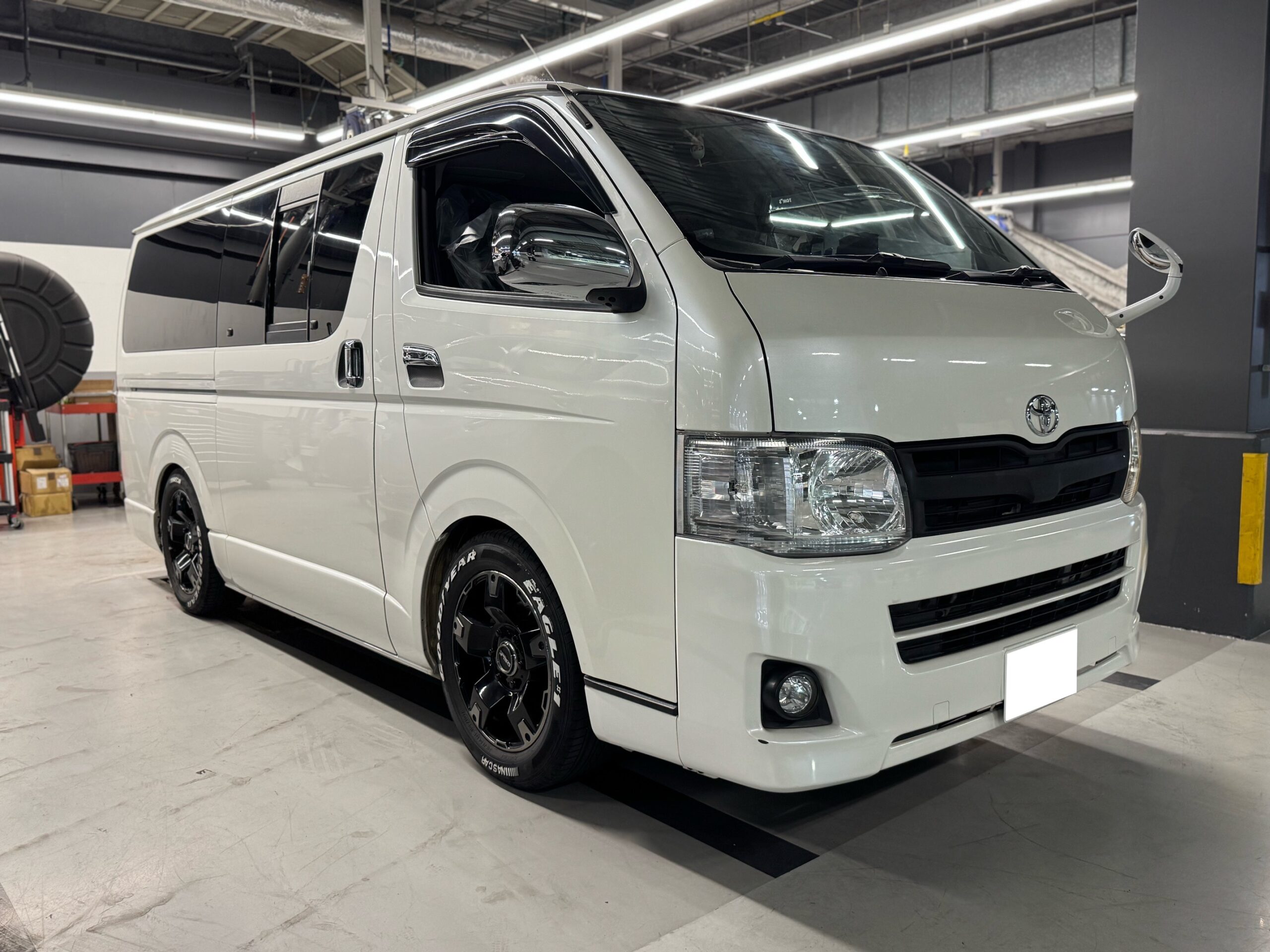 ハイエース × NARDIステアリング