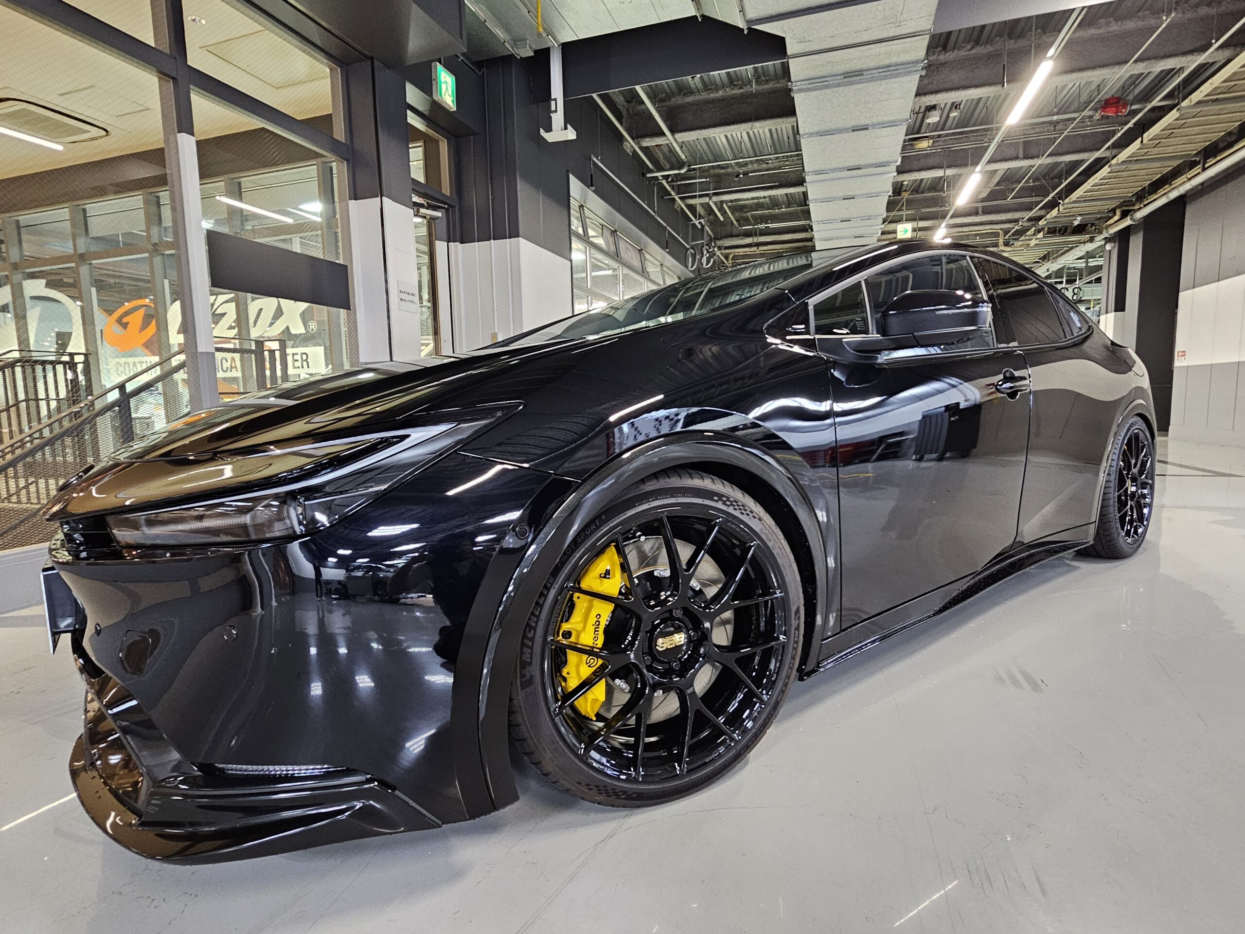 60プリウス × brembo　ブレーキキャリパーキット