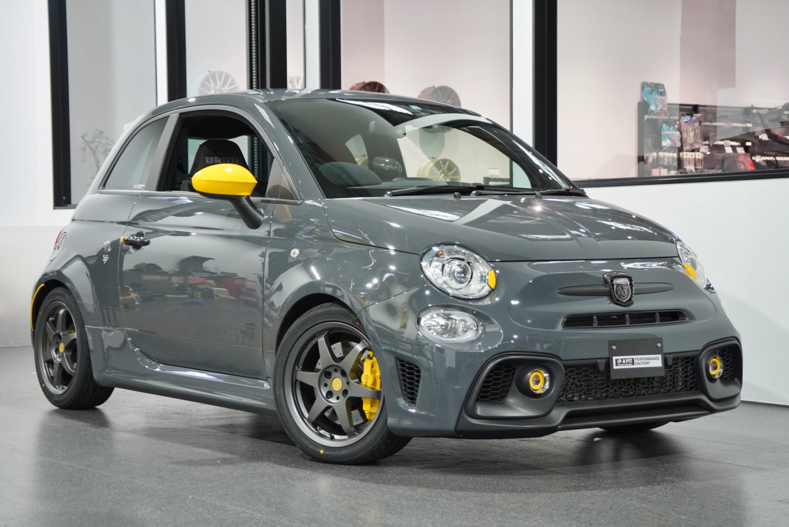 APF595×FLOW FORM 06 16インチ化 | A PIT AUTOBACS