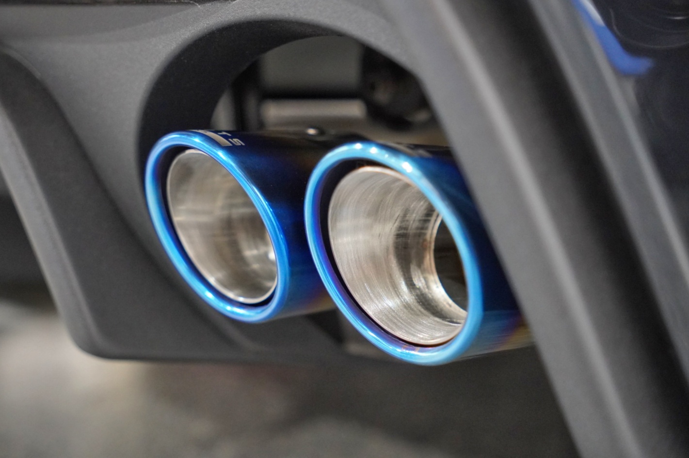 アフターマーケット マフラー 円形出口 ABARTH695 HKS VIITS EXHAUST EX001 | A PIT AUTOBACS