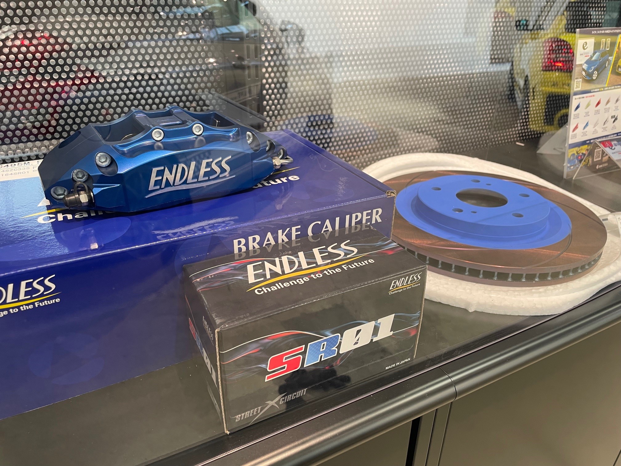 フェアレディZ キャリパー Z33 フロント用 6POT システムインチアップキット2 ENDLESS(エンドレス) EC6YZ33 中古Z33 フェアレディZ TRUST トラスト GREX グレックス フロント