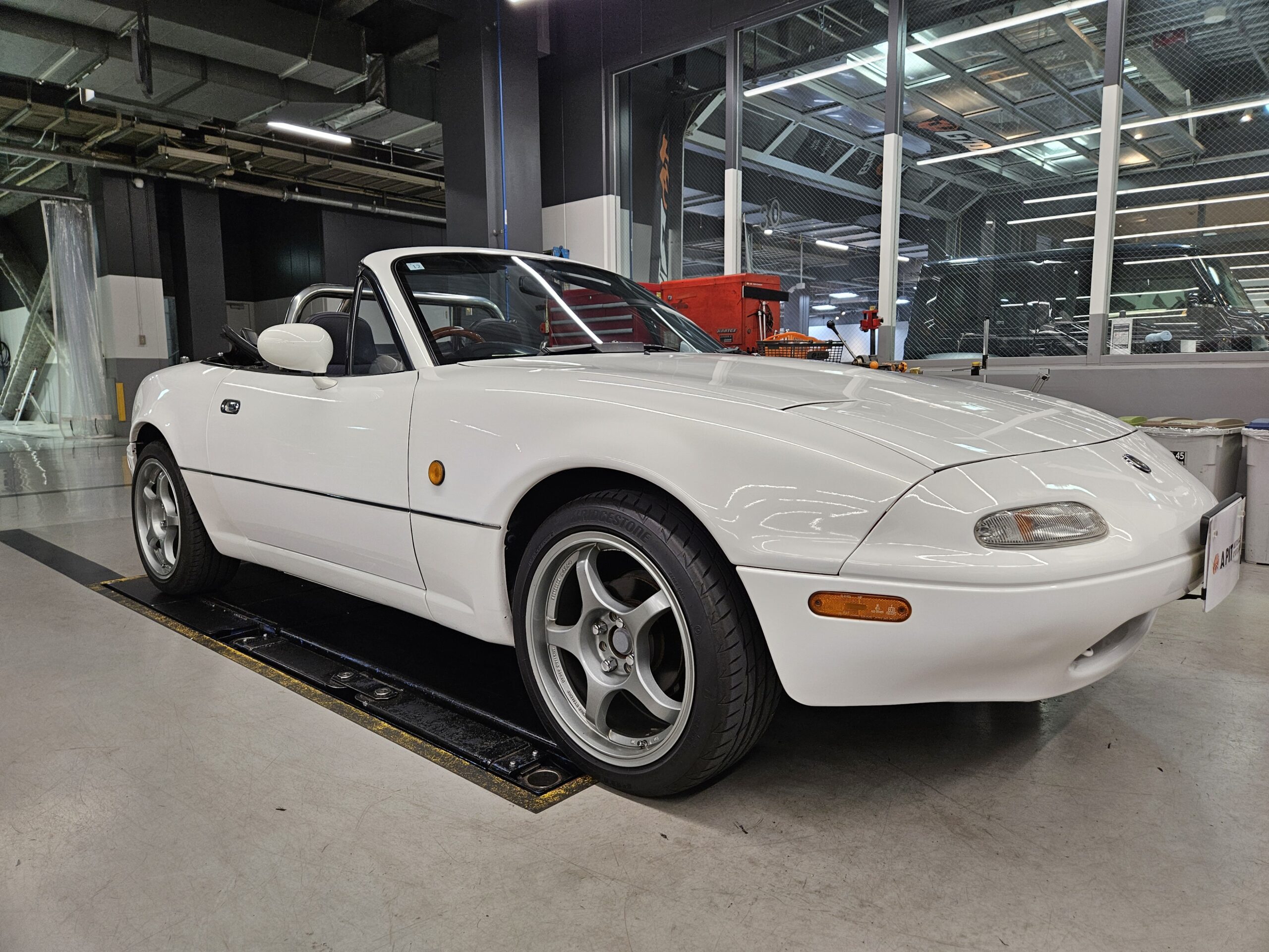 ROADSTAR × NARDI WOOD STEERINGWHEEL