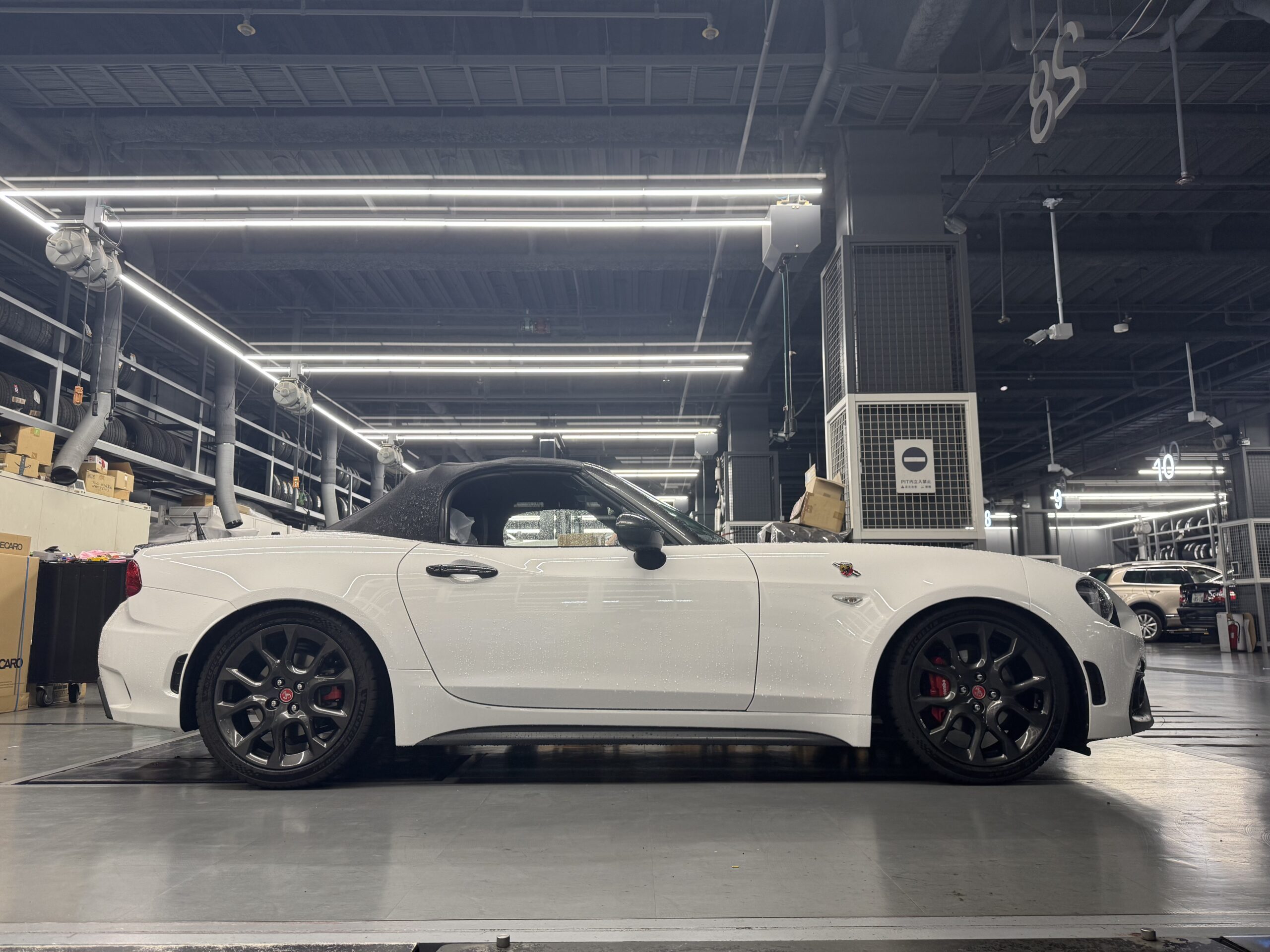 アバルト124スパイダーへHKSハイパーマックスGATESPEC 取付 | A