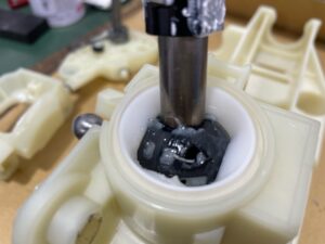 アバク墓地ソース（3重スリーブ付き）+調整パーツ レジン製ウォッチベルト調整器具 | 3COINS(スリーコインズ)ライフ