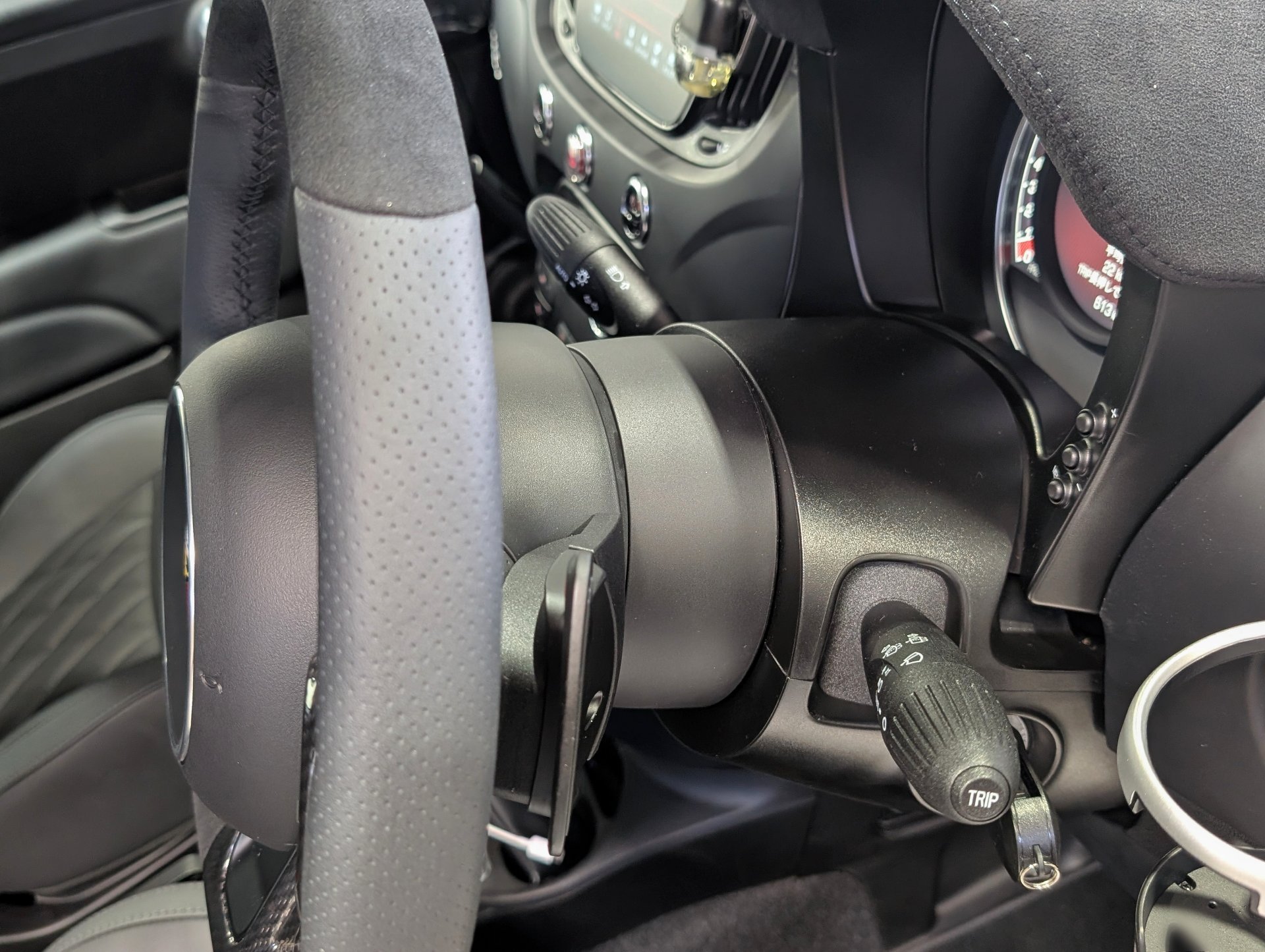 ABARTH695 DDMコラムエクステンダー | A PIT AUTOBACS