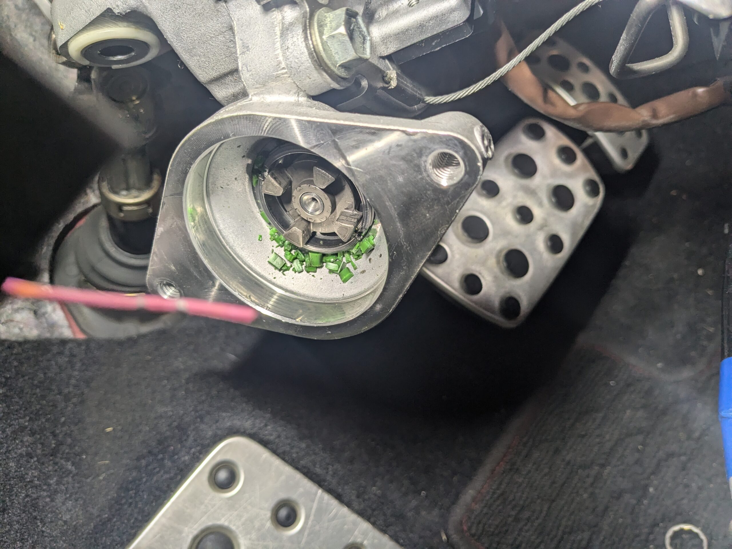 86・ZN6×ステアリング異音修理 | A PIT AUTOBACS