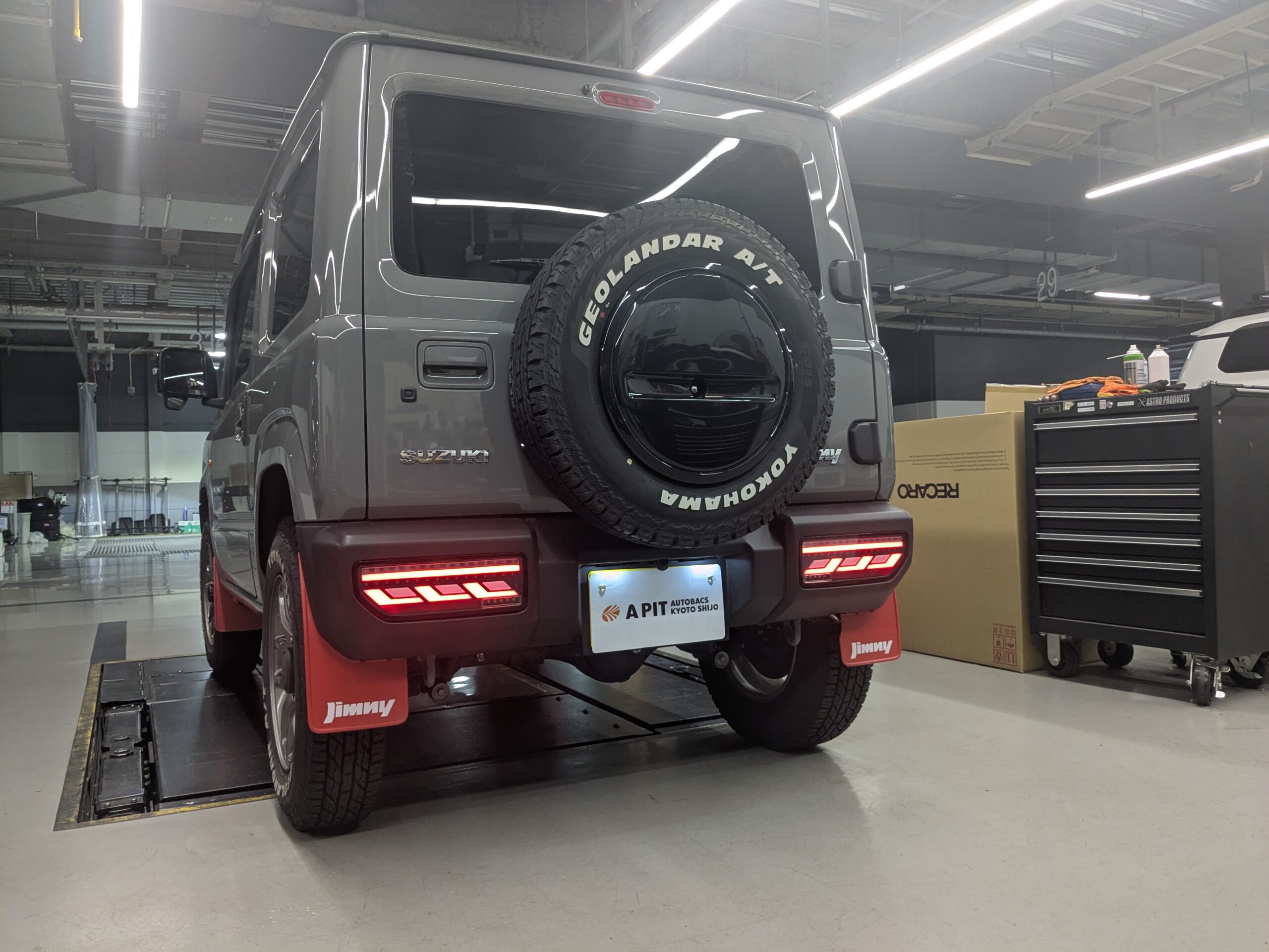 ジムニーJB64×ショウワガレージ/LEDテールランプ