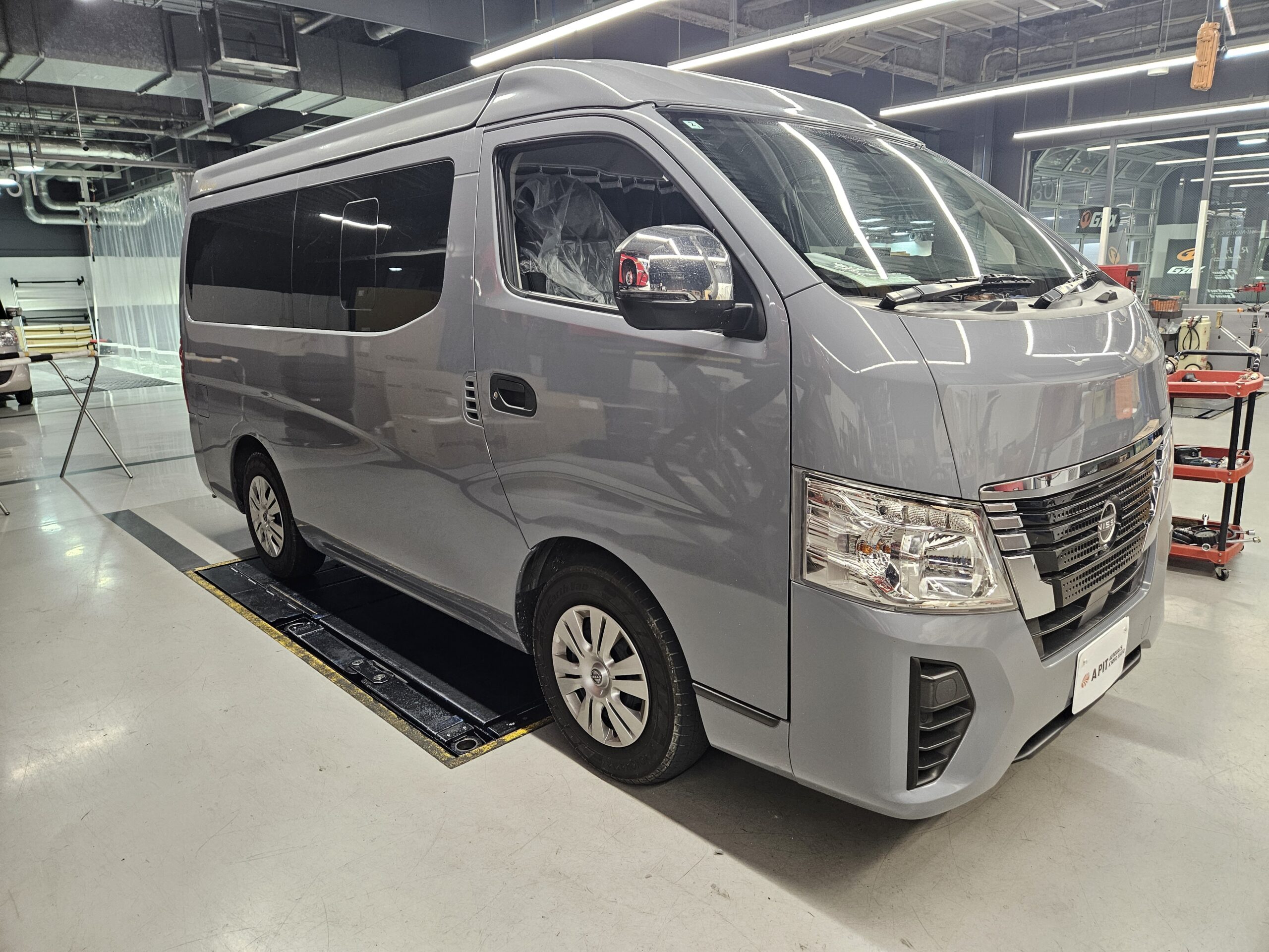 E26 NV350キャラバン × OS技研DuelCore NEO LSD ＆ 350MOTORING クルーズコントロール