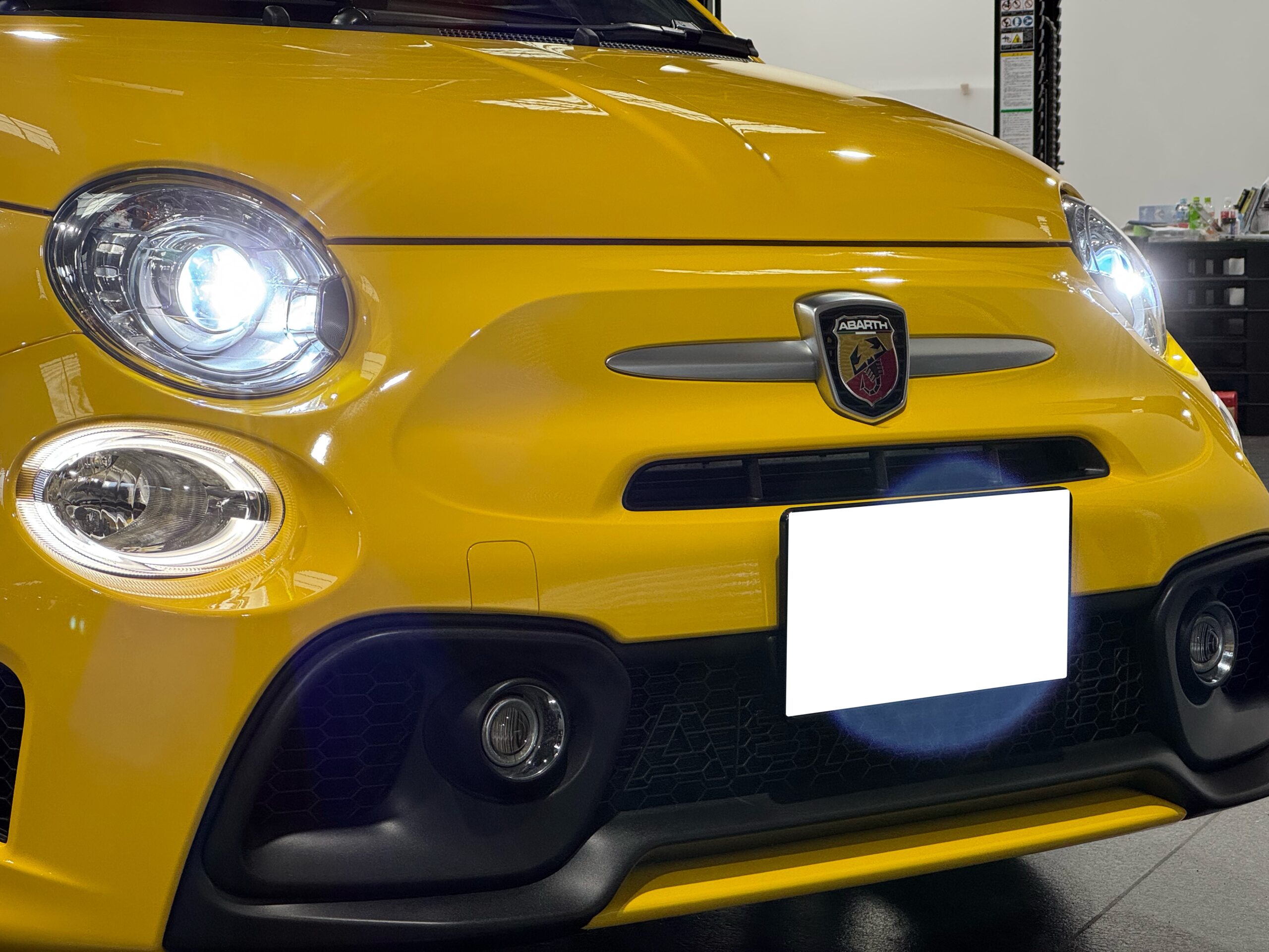 ABARTH595CヘッドライトをLED化