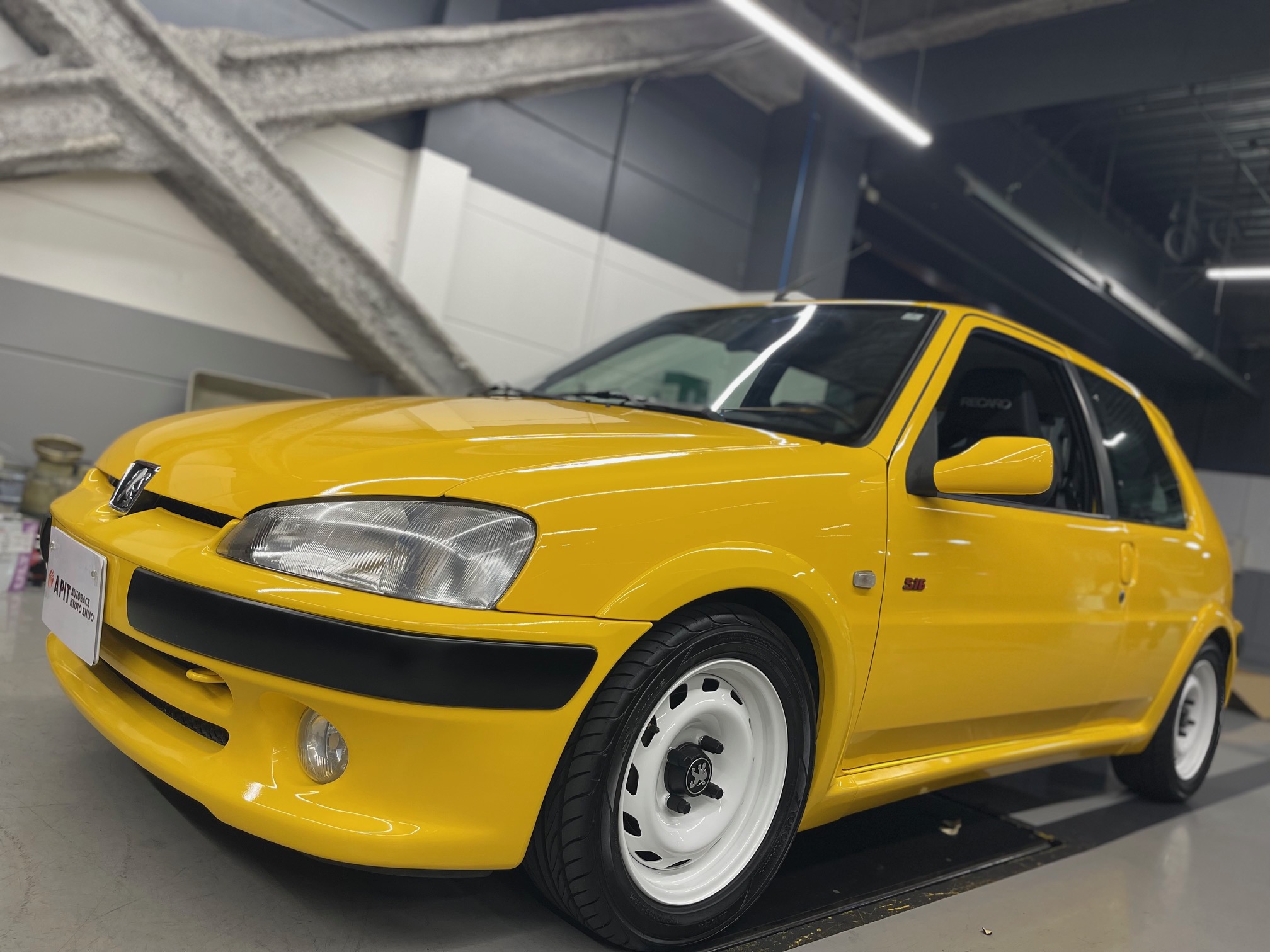 プジョー 106 S16 × RECARO SR-S