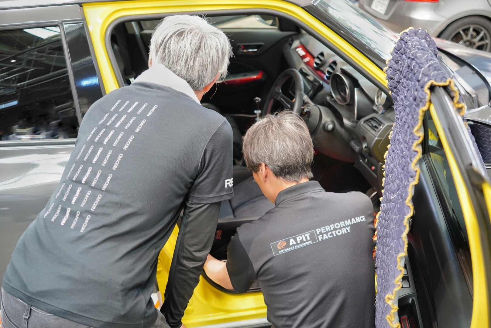 RECARO RSSラージシェルはスイフトスポーツに付くのか？を検証 | A PIT