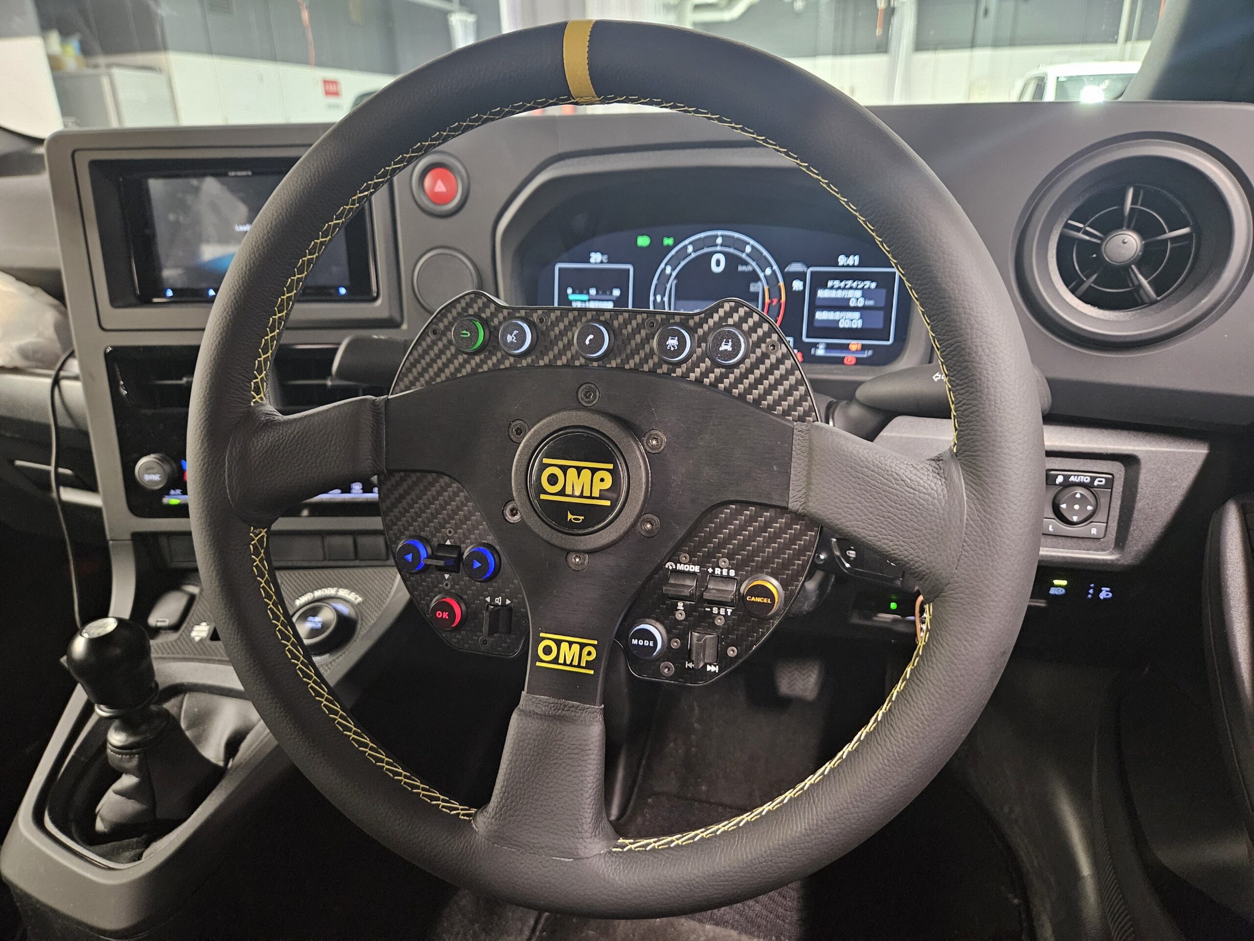GR YARIS × FrogDrive 20S with OMP Steering wheel