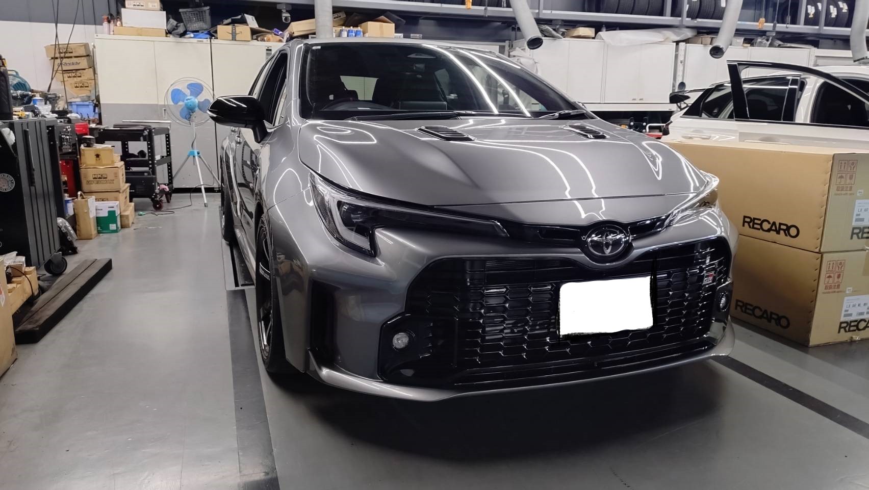 GRカローラにCAEウルトラシフター