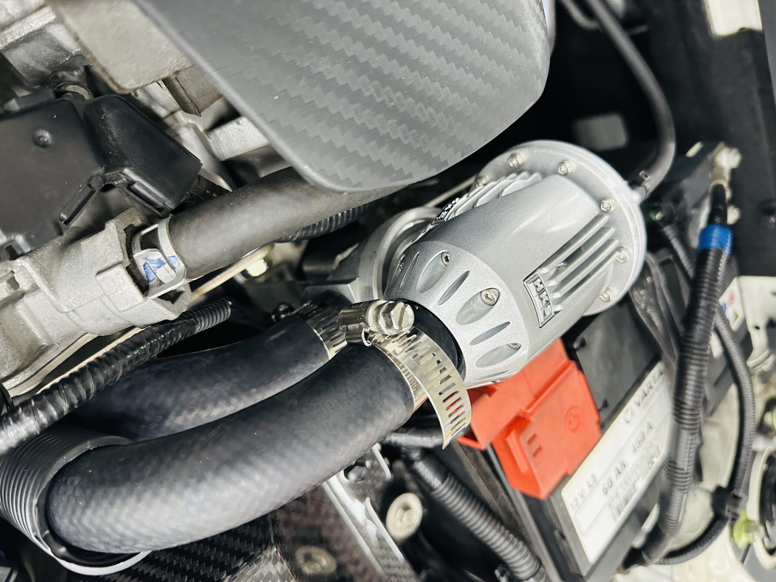 ABARTH695にG-TECHヒートガード | A PIT AUTOBACS