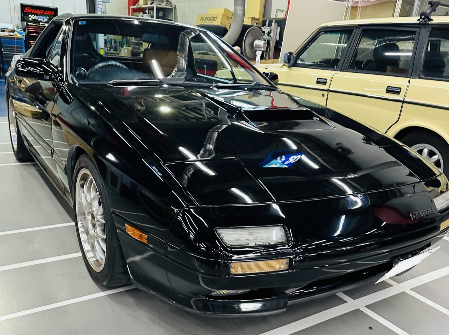 FC3S RX-7にRECAROシート取り付け