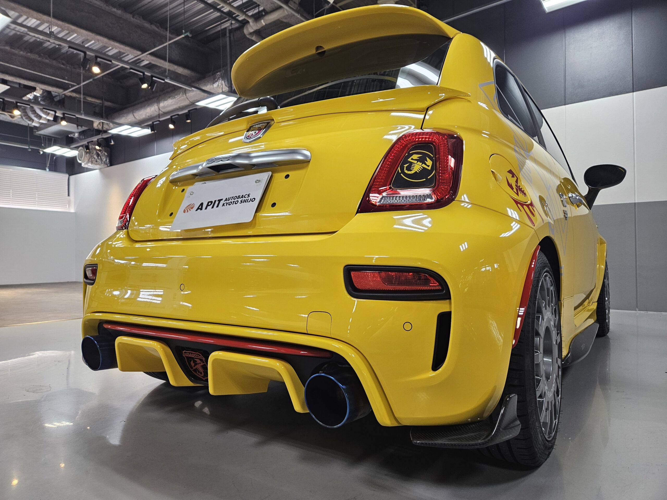 ABARTH 595 × Maestro JAPAN AERO PARTS