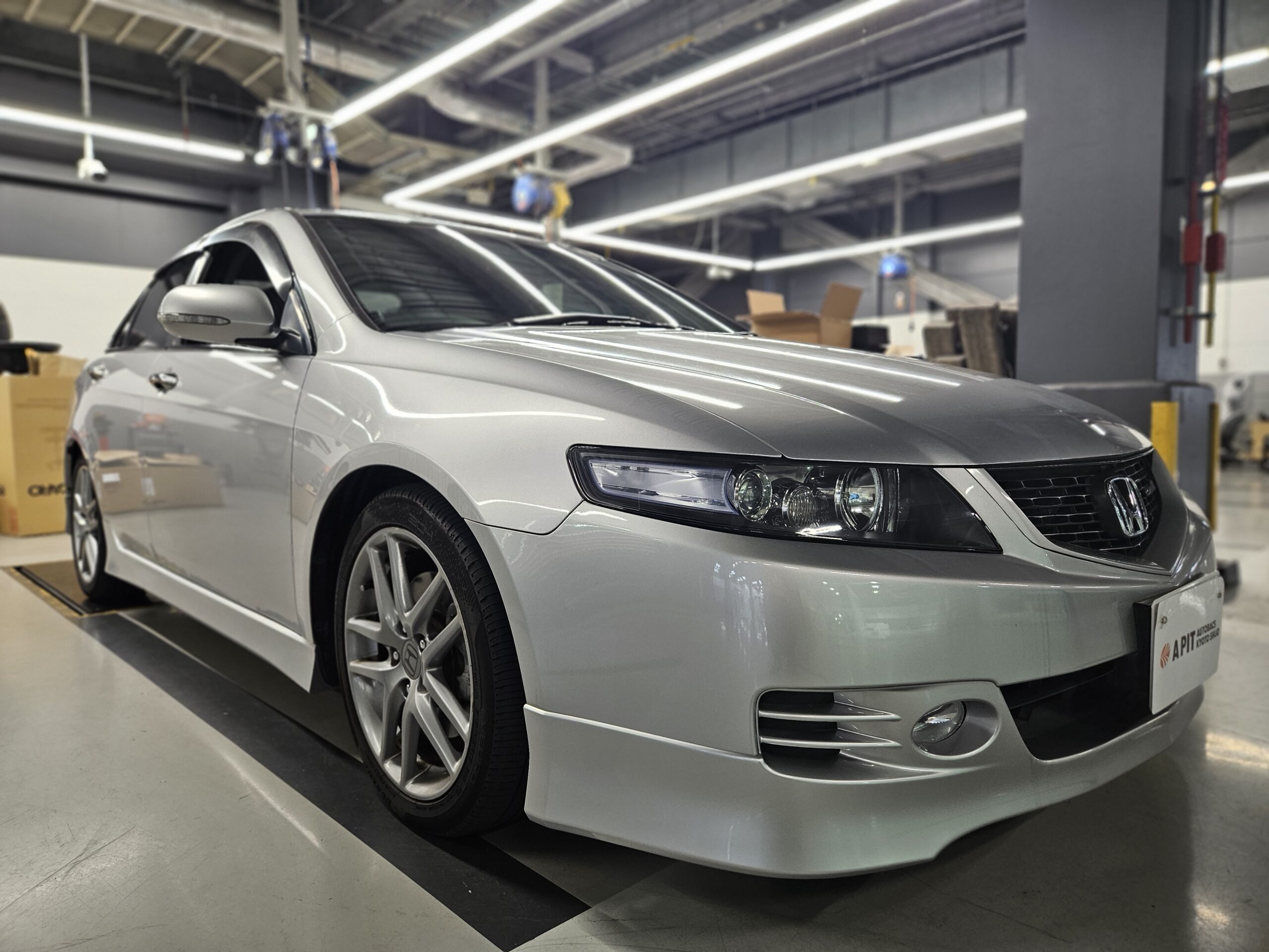 ACCORD EURO R × MOMO RACE Steeringwheel