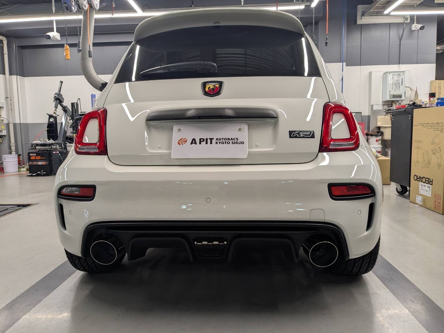 ABARTH F595 × ラヴォーノ リアマフラー ”コンフォートスポーツ”