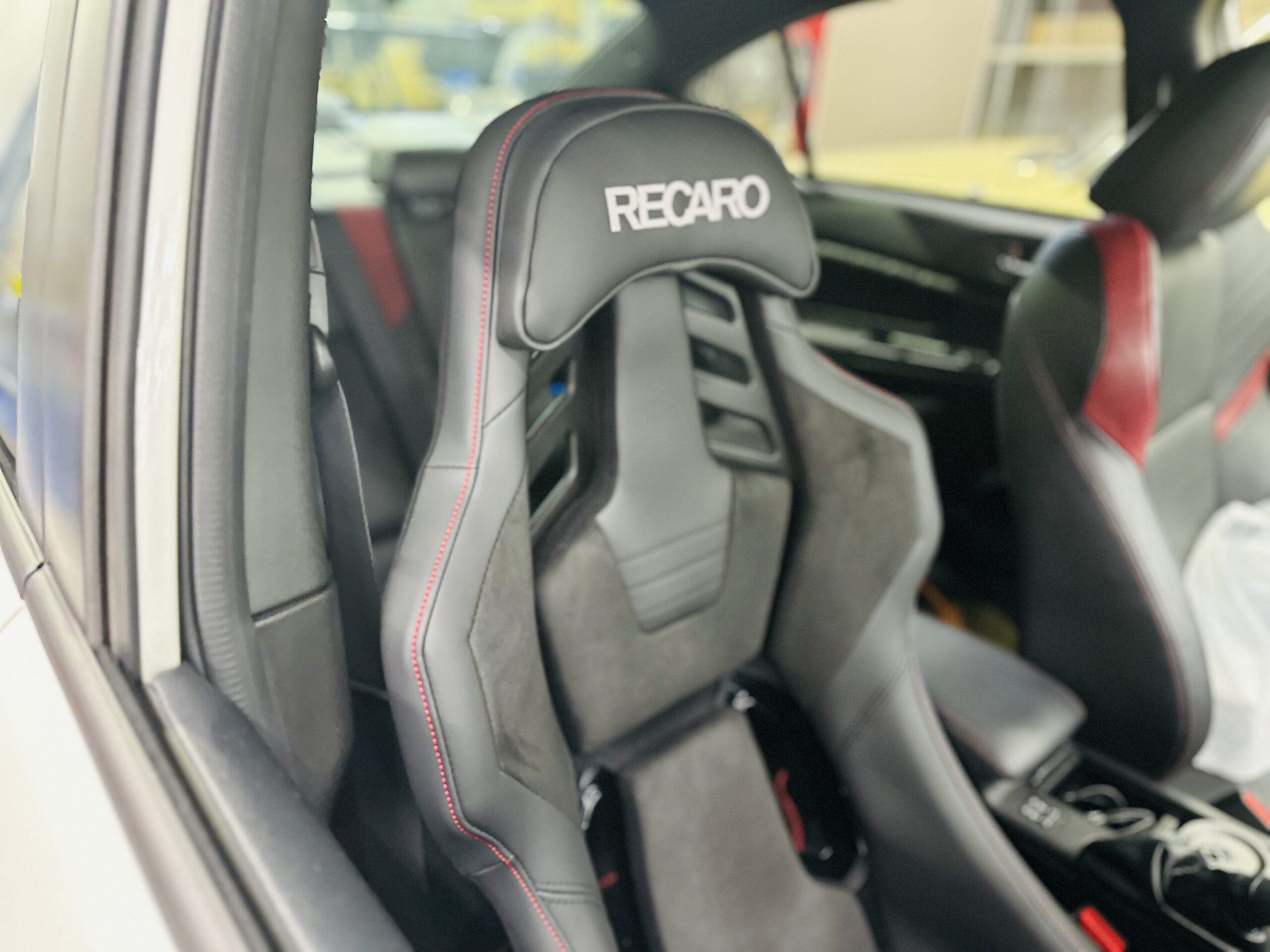 アバルト595 COX ボディダンパー取付 | A PIT AUTOBACS