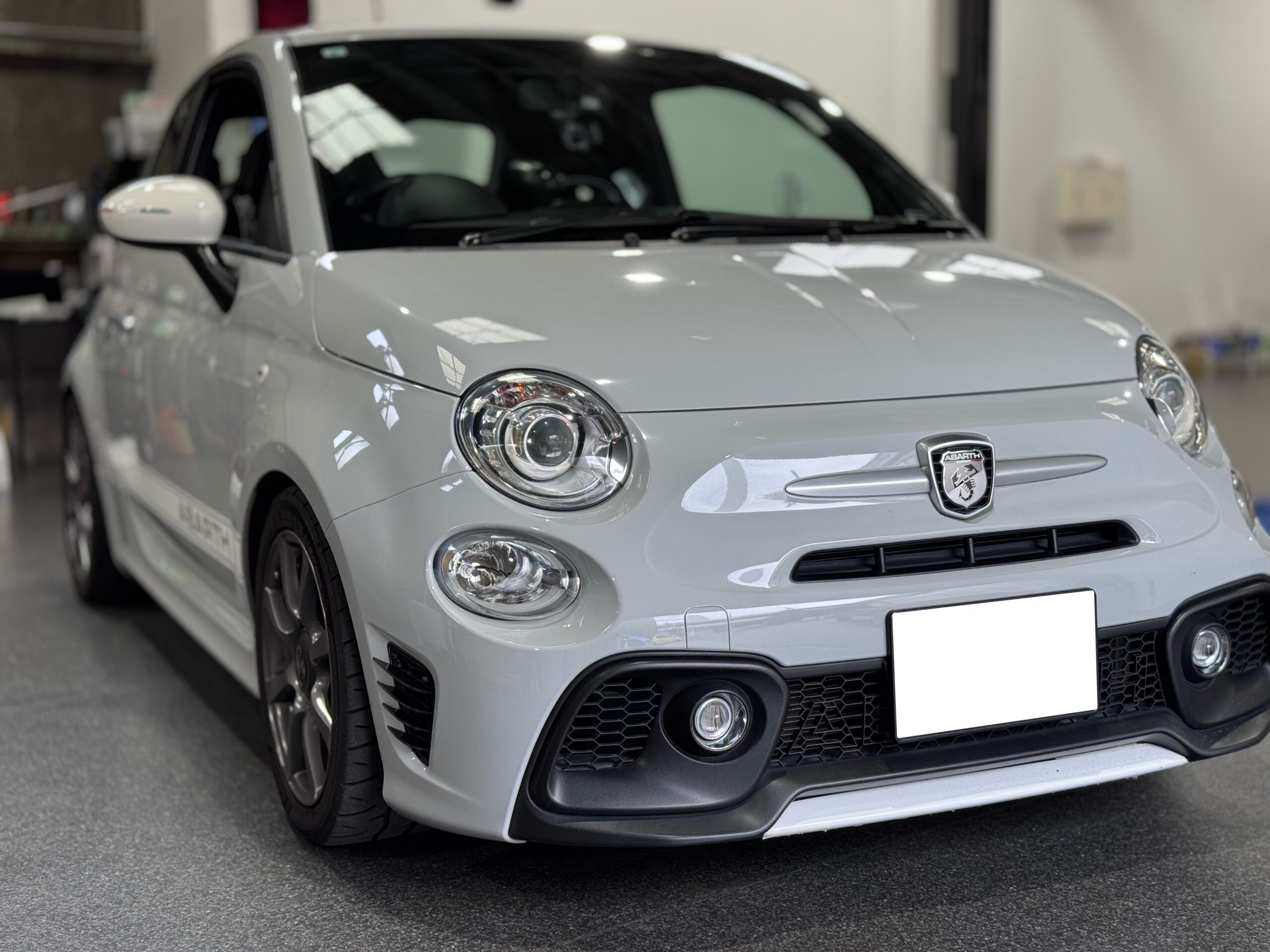 ABARTH595 edirbフルバケットシート