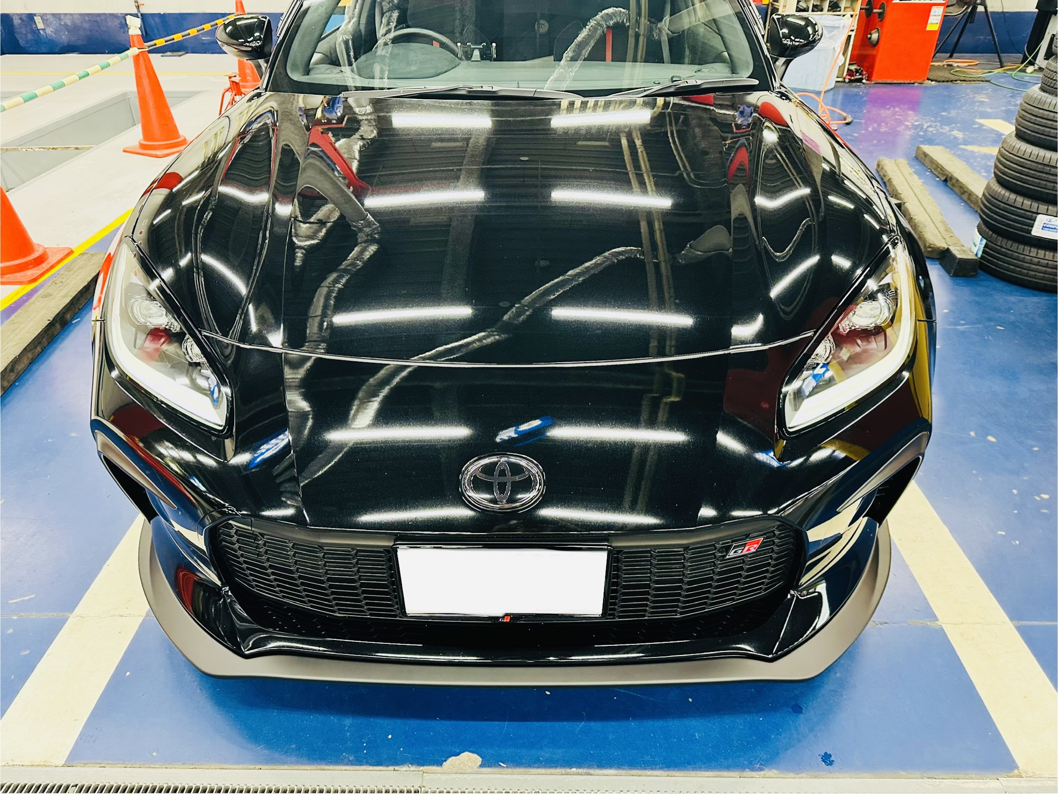 GR86にエアロ取り付け