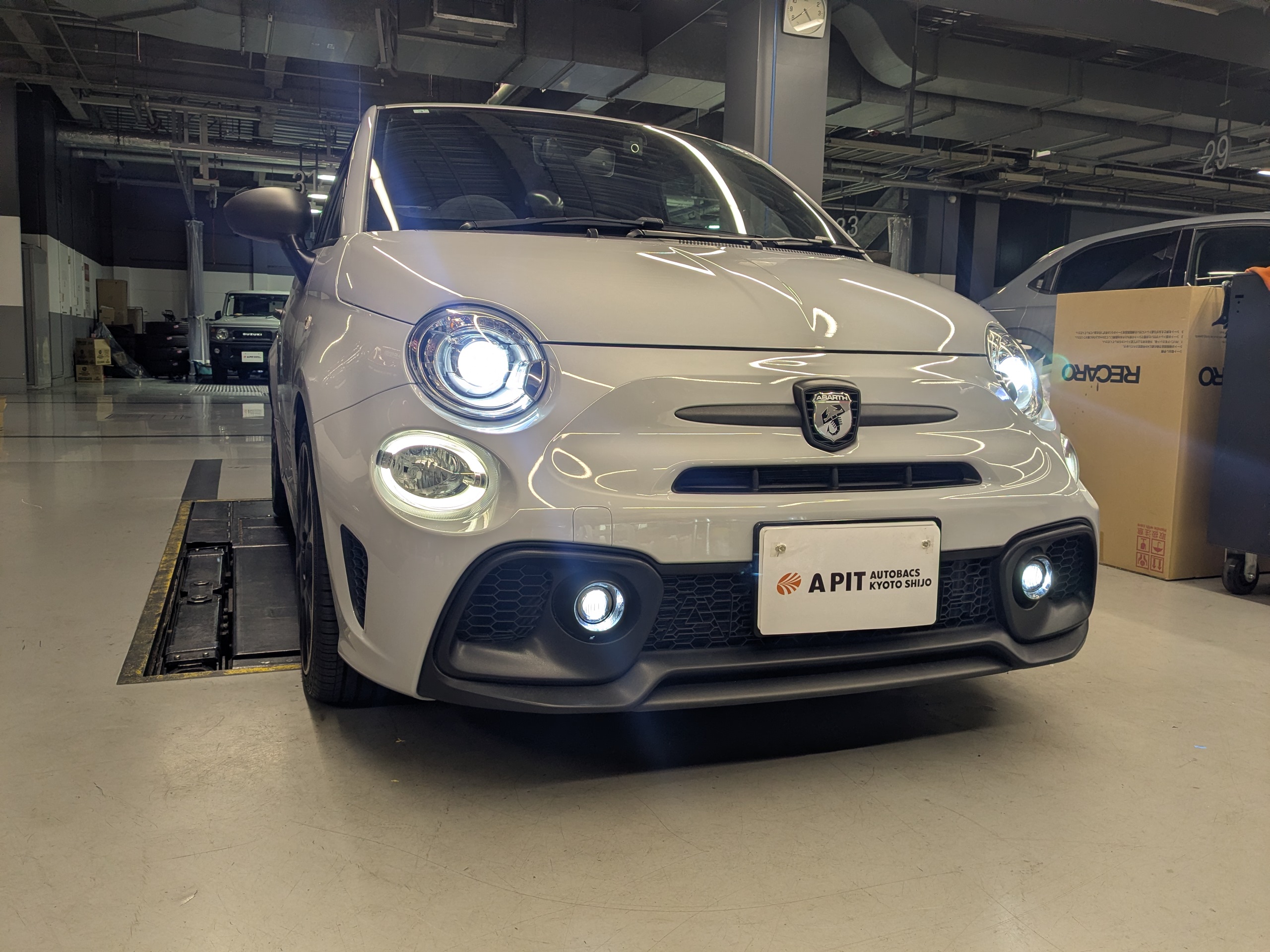 アバルト595/  LED化