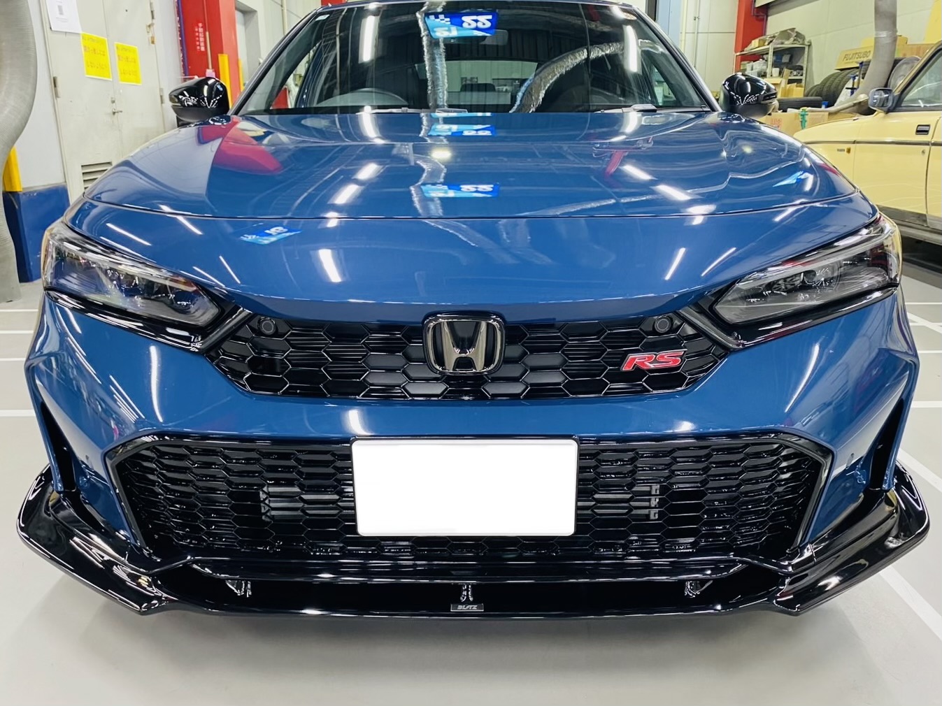 FL1シビックにリップスポイラー取り付け