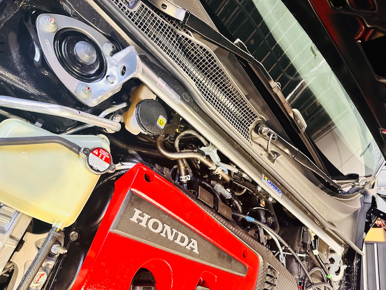 シビックTYPE Rにタワーバー取り付け