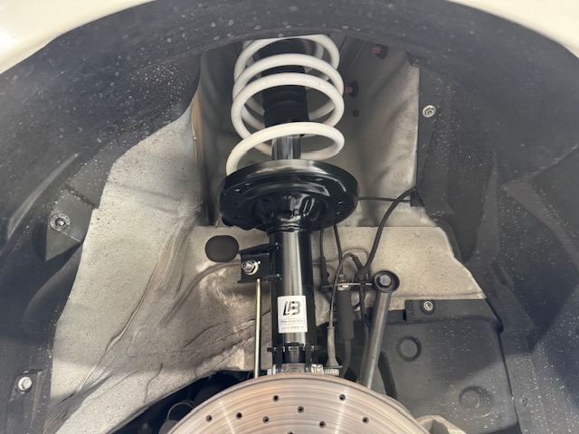 ABARTH F595C ラヴォーノサスペンションキットプラス取付け | A PIT