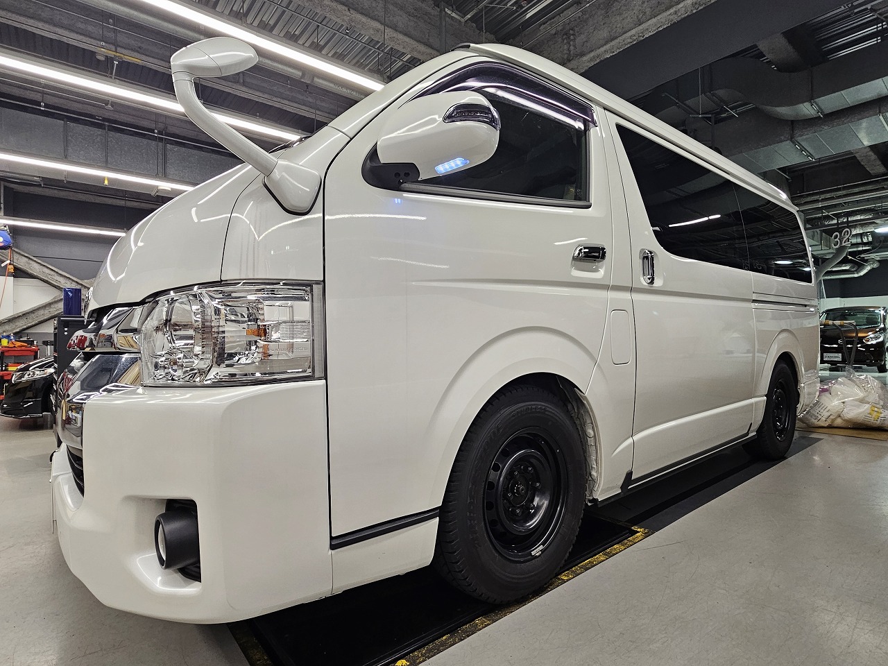 HIACE × RECARO SR-C UT100H MG/SG