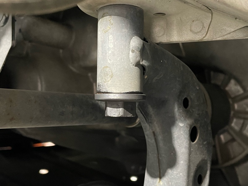 ZC33Sスイフトスポーツ APITフロントメンバーボルト