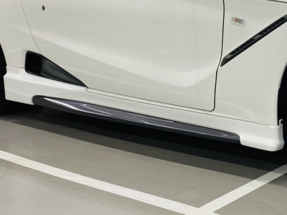 S660にサイドスポイラー取り付け