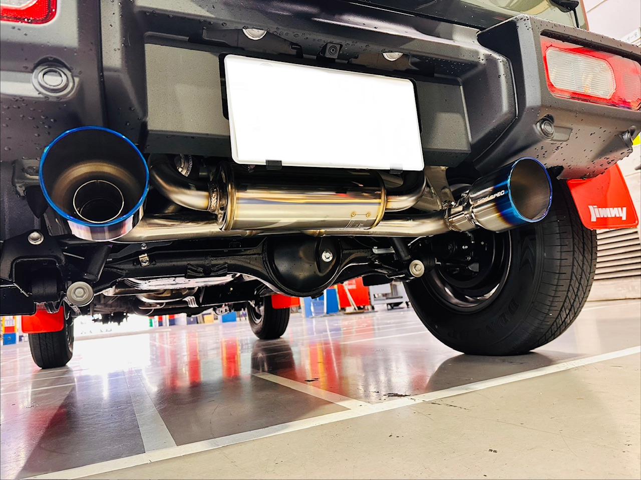 JB74シエラにマフラー取り付け