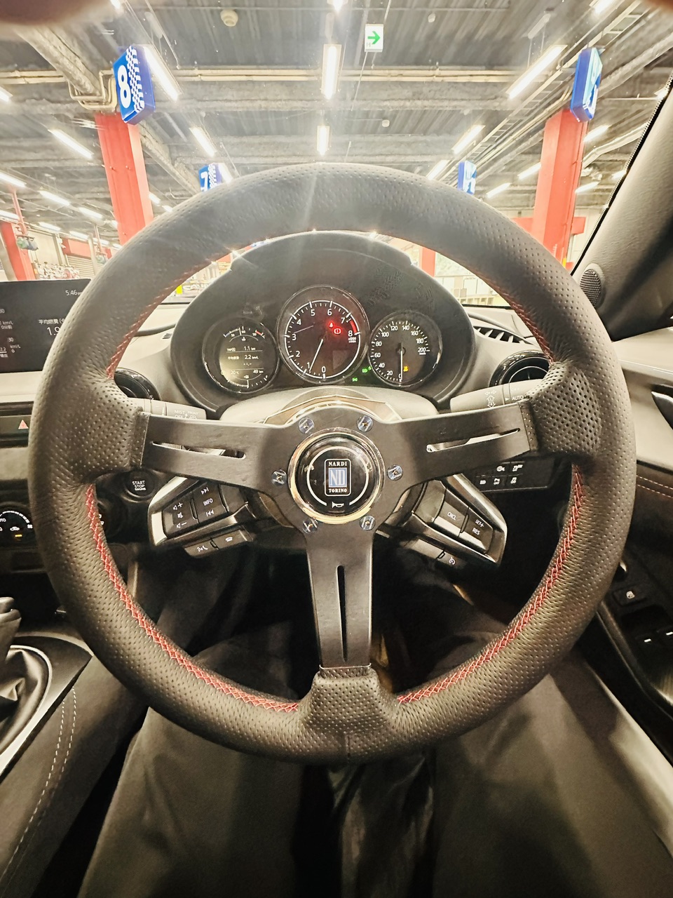 NDロードスターにステアリング取り付け