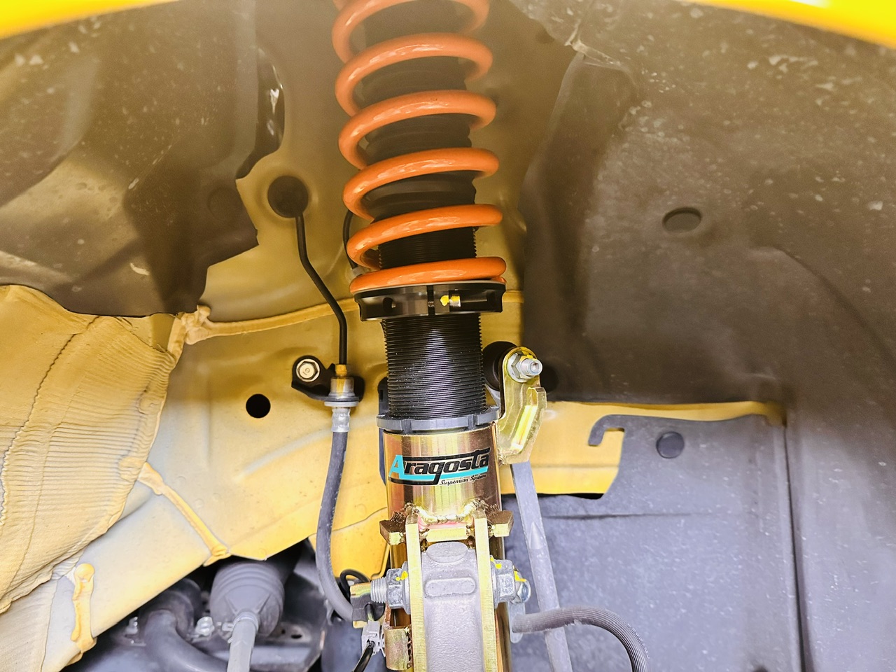 N ONEに車高調取り付け