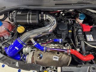 ABARTH695 エンジンルームのカスタマイズ