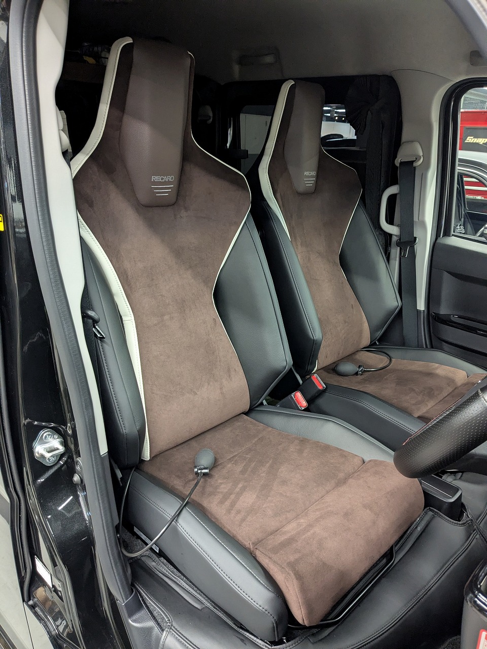 S700Vアトレー×RECARO LX-F左右